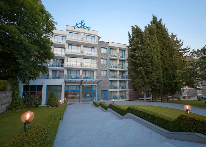 Hotel Slavey